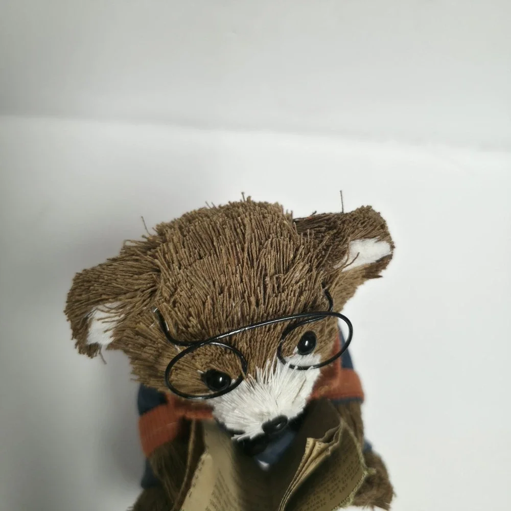 Rustic Sisal Fiber Teddy Bear Reading Book Figurine Woodland Animal Table Decor